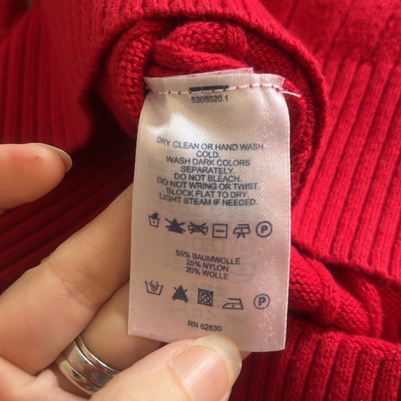 Land’s End Red Cable Knit Sweater Small - Picture 7 of 9